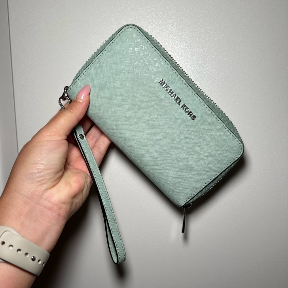 Michael Kors Wristlet